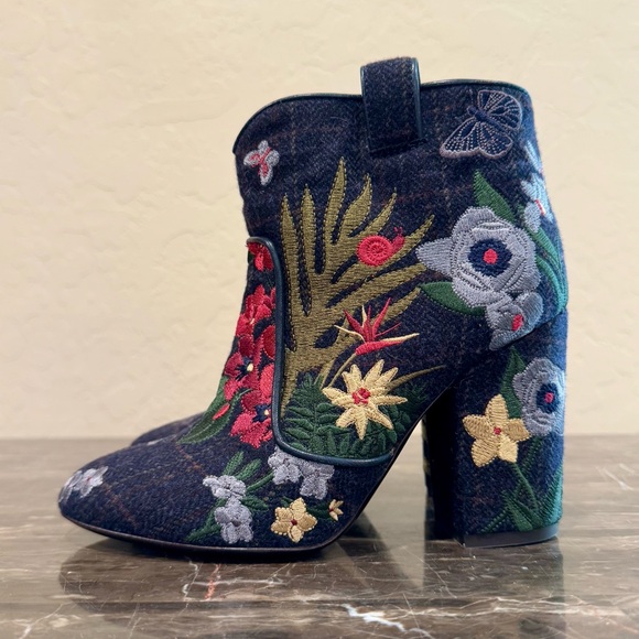 NEW Laurence Dacade Embroidered Booties - Picture 3 of 12